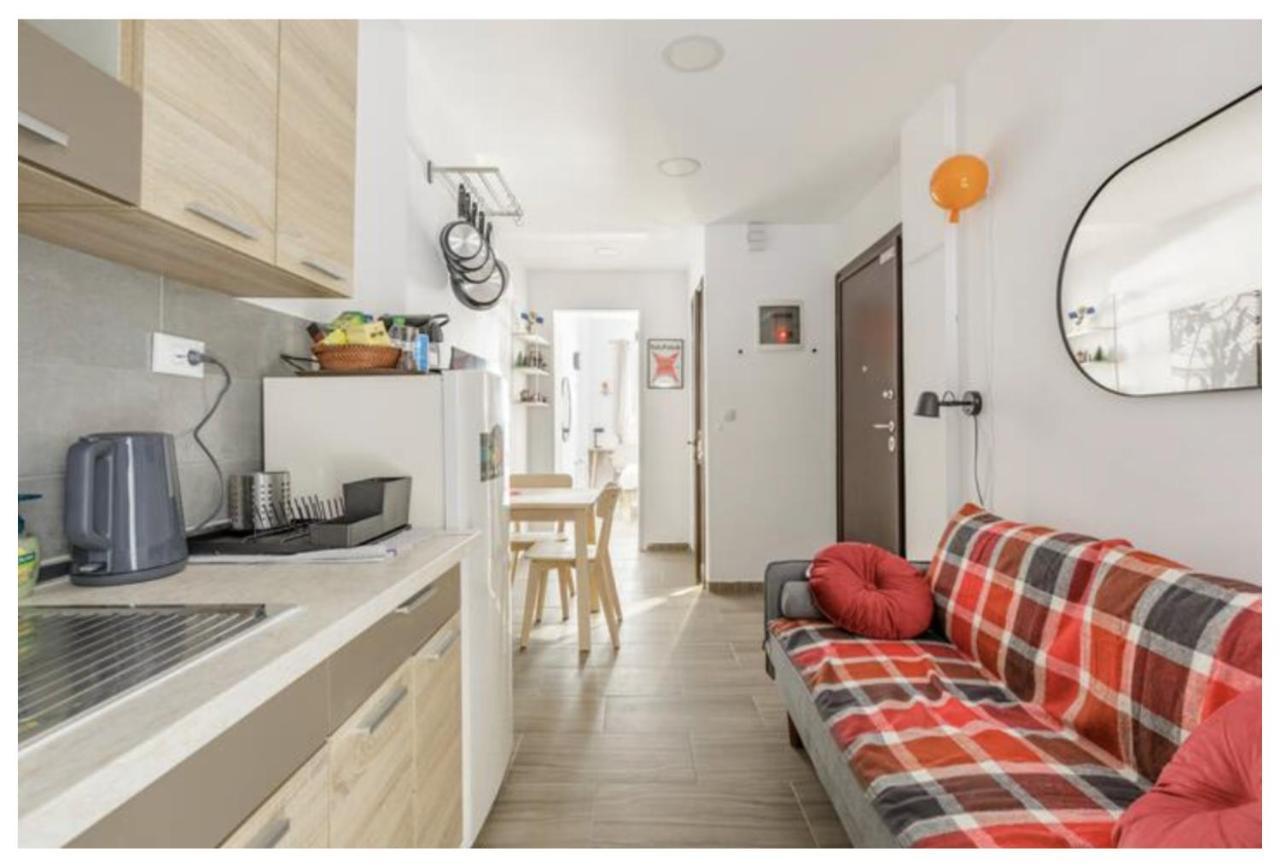 Lovely Small Apartment #2 เทสซาโลนิกิ ภายนอก รูปภาพ